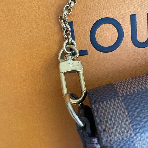 🚫SOLD🚫Louis Vuitton Damier Ebene Favorite PM - Picture 5 of 11